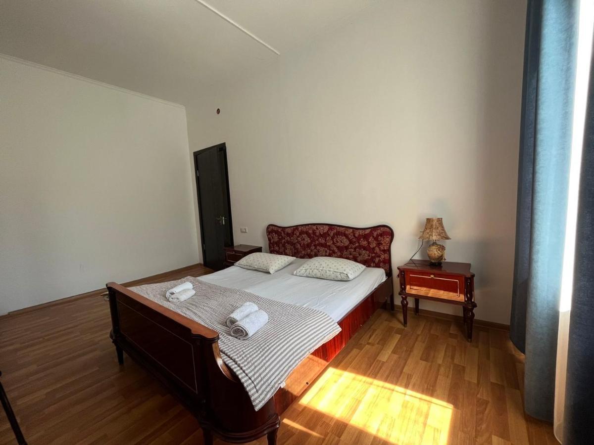 Guest House Oasis - Tvishi Εξωτερικό φωτογραφία